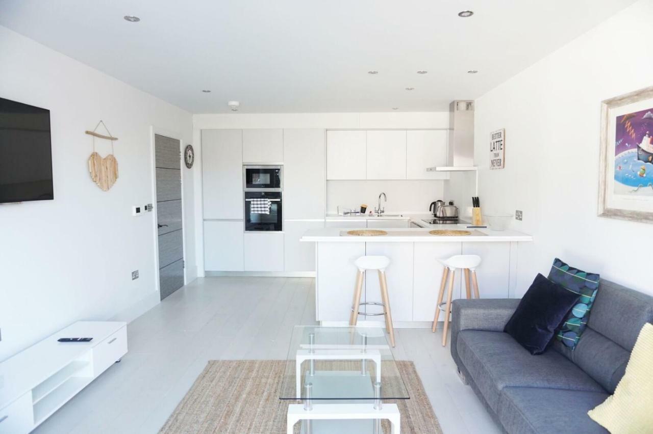 Saltwater Suites at Fistral New Quay Exterior foto